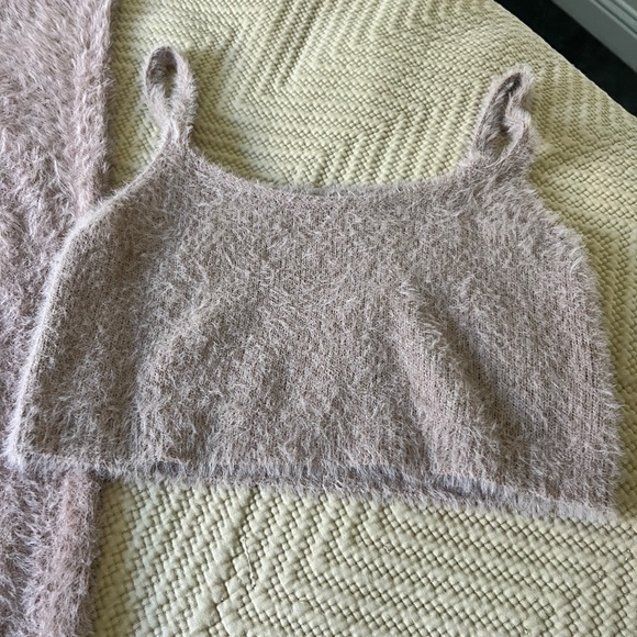 Free People 🎀 2 piece set fuzzy soft skims like flared pants and crop top set - Picture 3 of 5